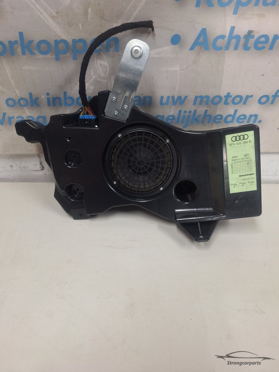 Subwoofer Audi A3 8P Blaupunkt 8P4035382D in goede staat., Enlèvement ou Envoi, -, -, -