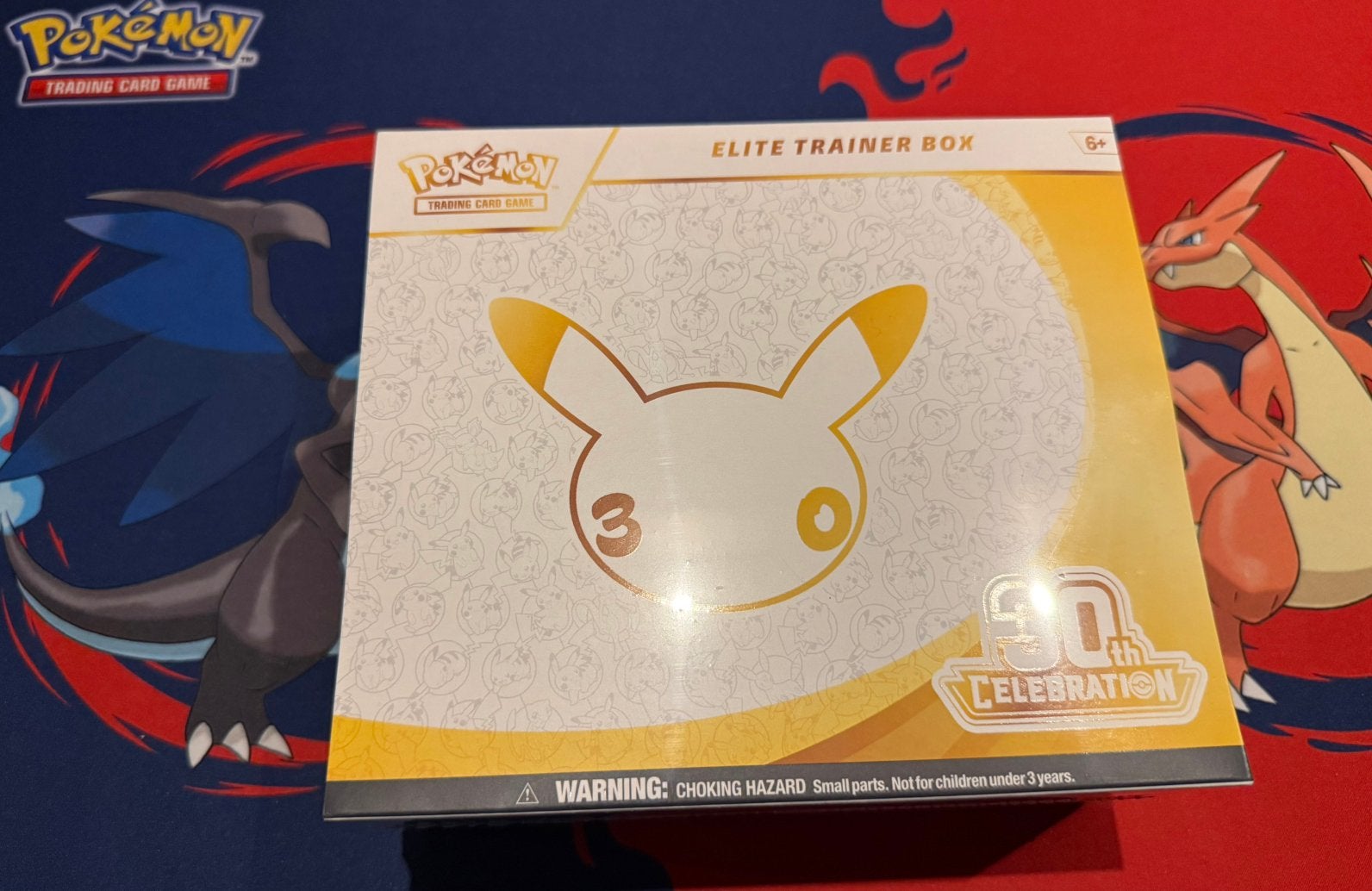 Elite Trainer Box 30th Celebrations, Ophalen, Zo goed als nieuw