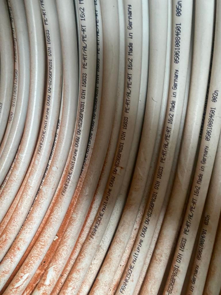 Vloerverwarming leidingen, Doe-het-zelf en Bouw, Buizen en Afvoer, Ophalen, Zo goed als nieuw