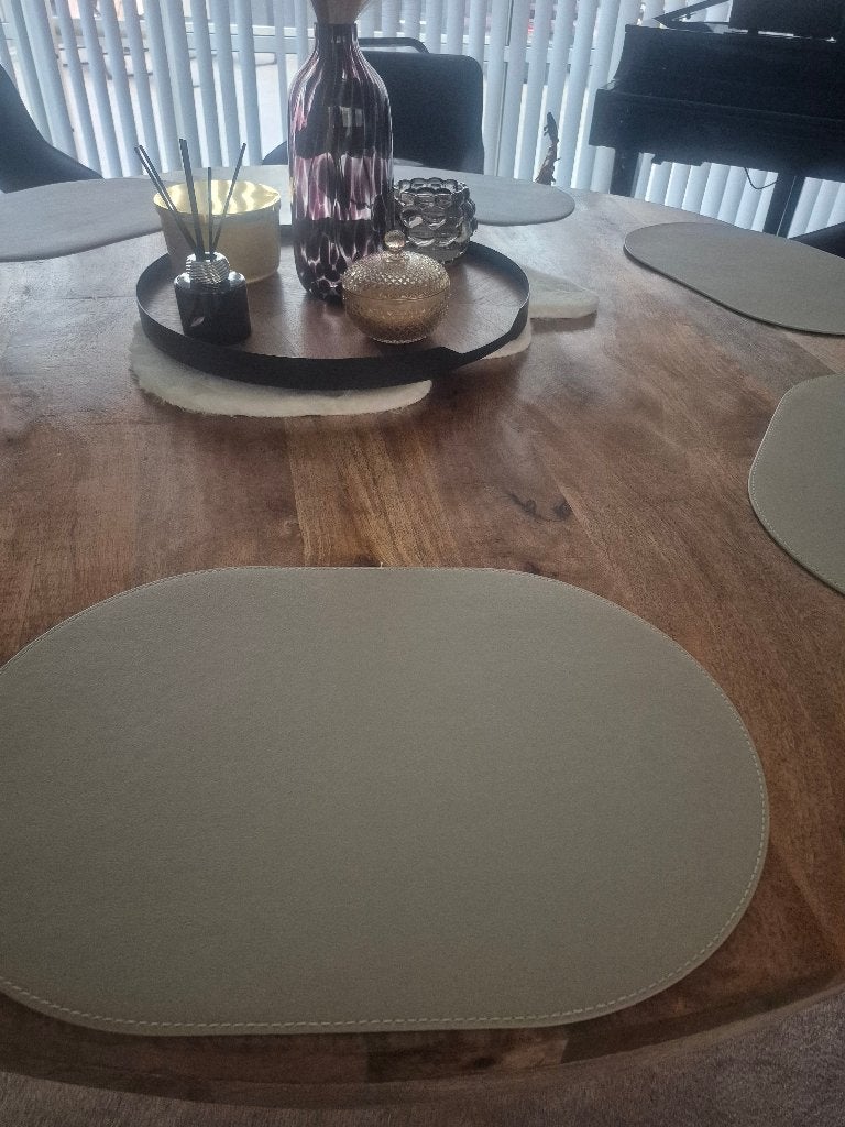 Industriële rond eettafel, Huis en Inrichting, Ophalen, Zo goed als nieuw, Vijf personen of meer, Eikenhout