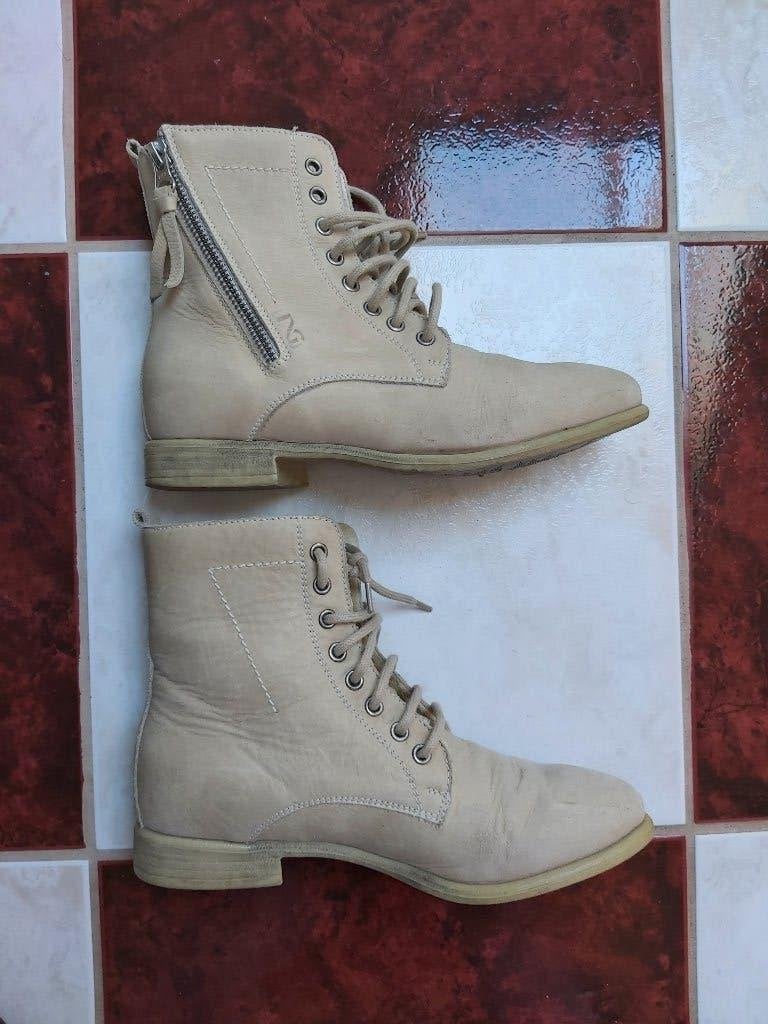 Bottines, Ophalen, Beige, Lage of Enkellaarzen, Nerogiardini