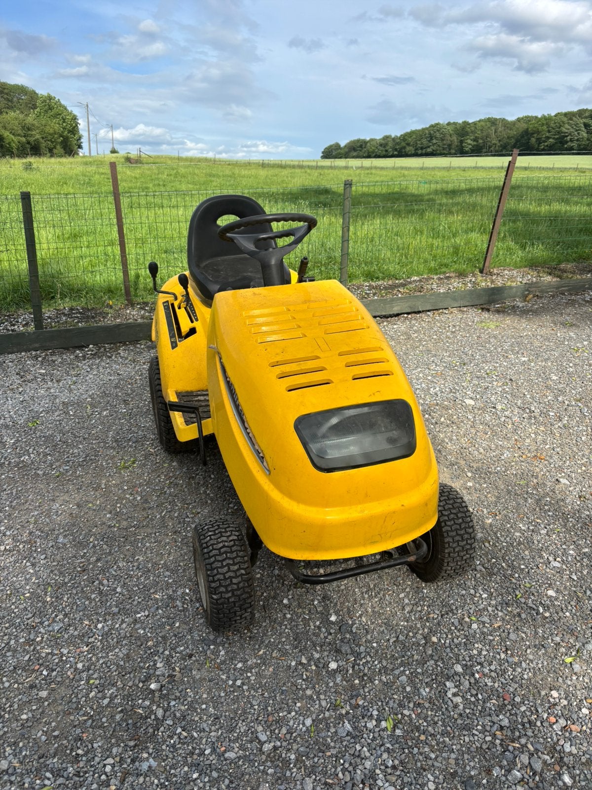 2 tracteurs, Enlèvement, Utilisé