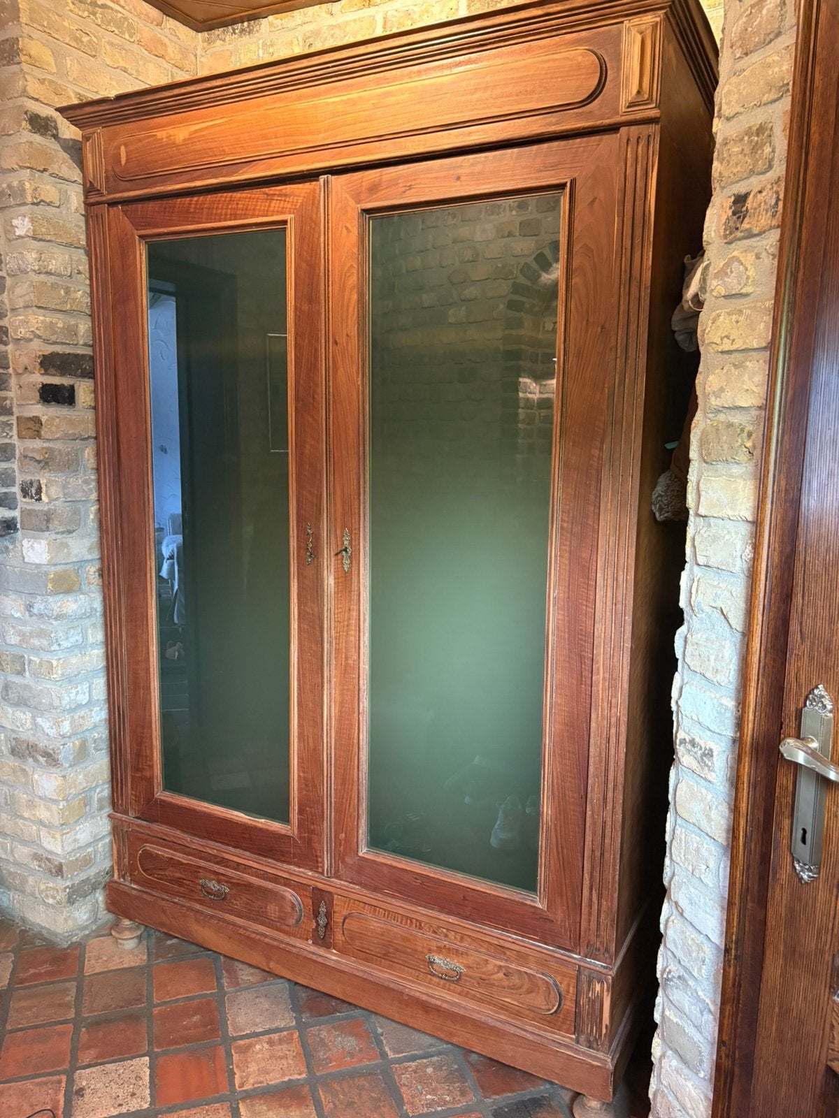 Rustieke kast met groen glas, Ophalen