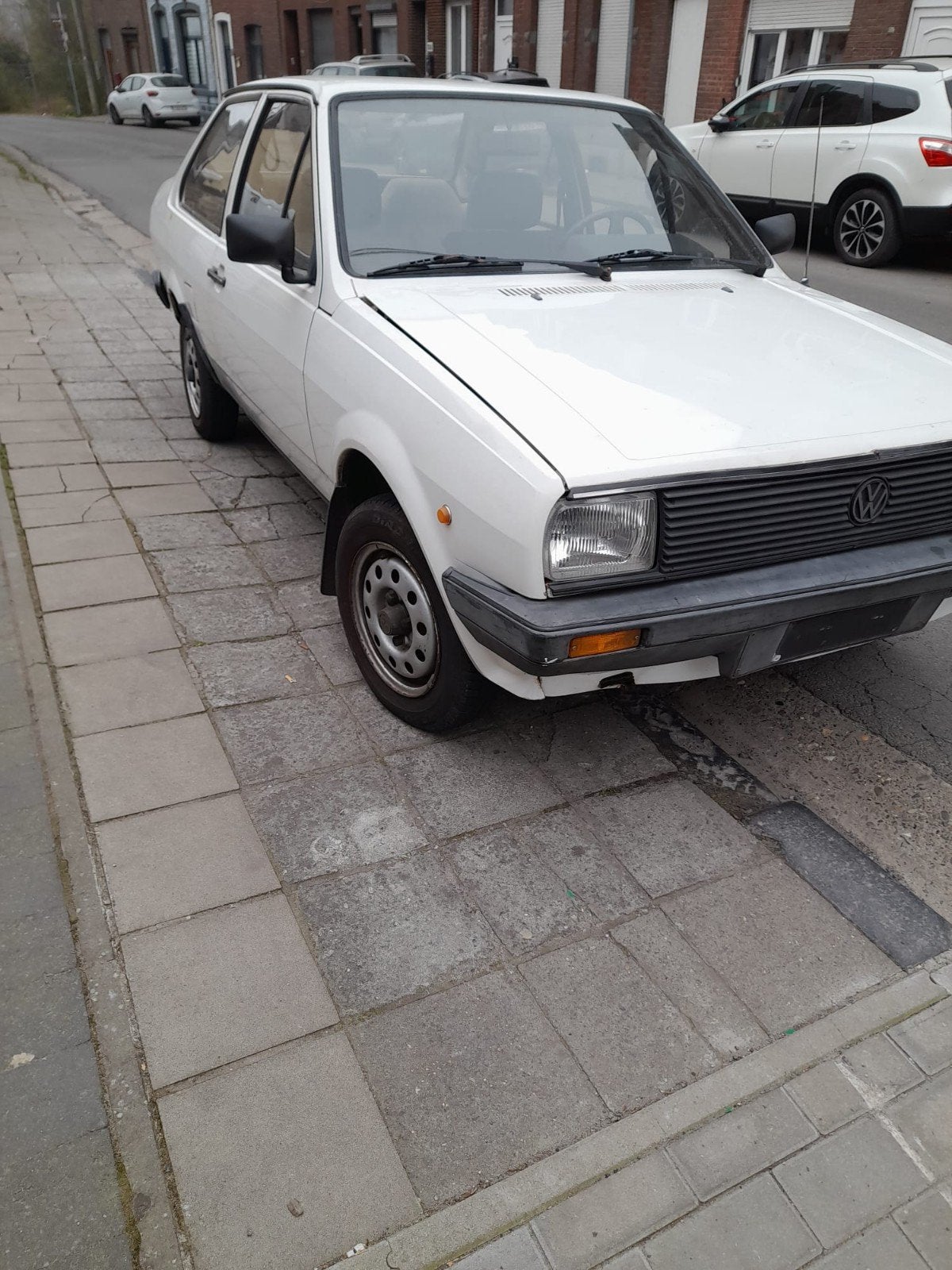 VW POLO 10 ESSENCE ANCETRE 1984 ROULE TOUJORS 4 VTS, Achat, Entreprise, Boîte manuelle, 44 kW