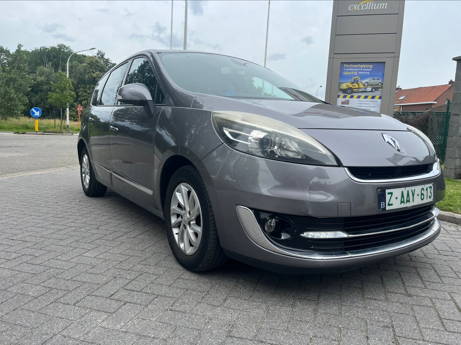 Renault Scenic 1.5Dci 2012/203000 km, Achat, Entreprise, https://public.car-pass.be/vhr/2c140497-af69-45f0-9887-31dab2a16849, Capteur de lumière