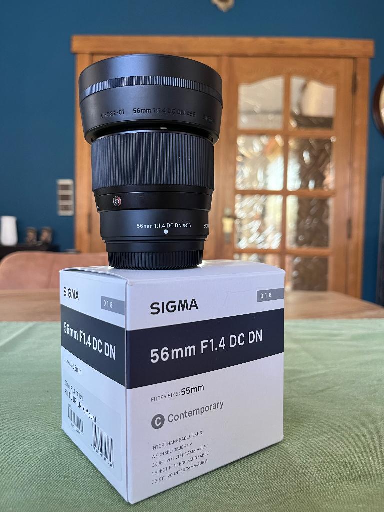 Sigma 56mm f1.4 dc dn lens Fuji X-mount, Ophalen, Zo goed als nieuw, Standaardlens