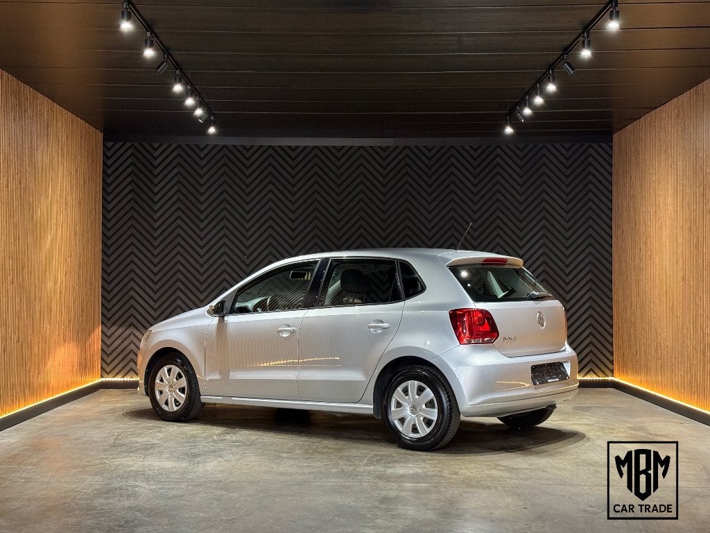 ✅ Volkswagen Polo 1.2i GARANTIE Airco *** 55.578 km ***, Autos, Achat, Entreprise, Boîte manuelle, Noir