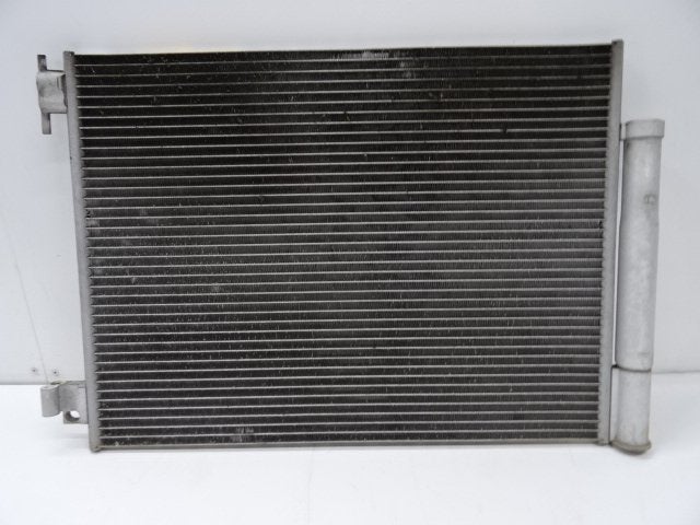 RADIATEUR CLIMATISATION Twingo III (AH) (0453500054001), Renault, Utilisé, Peter-Huppertz-Straße 5
51063  Köln, DE, Dialog.deutschland@renault.de