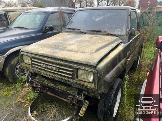 Daihatsu Feroza/Sportrak, Autos : Divers, Voitures accidentées, Boîte manuelle, Noir, Essence