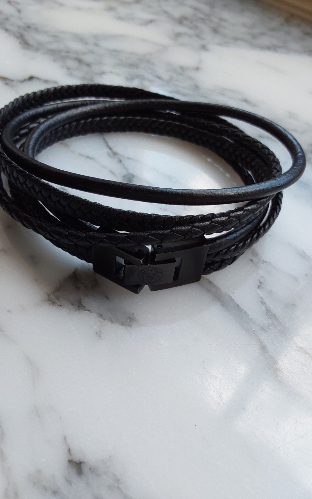 lederen gevlochten  herenarmband in perfecte staat, Bijoux, Sacs & Beauté, Enlèvement, Comme neuf, Noir, Cuir