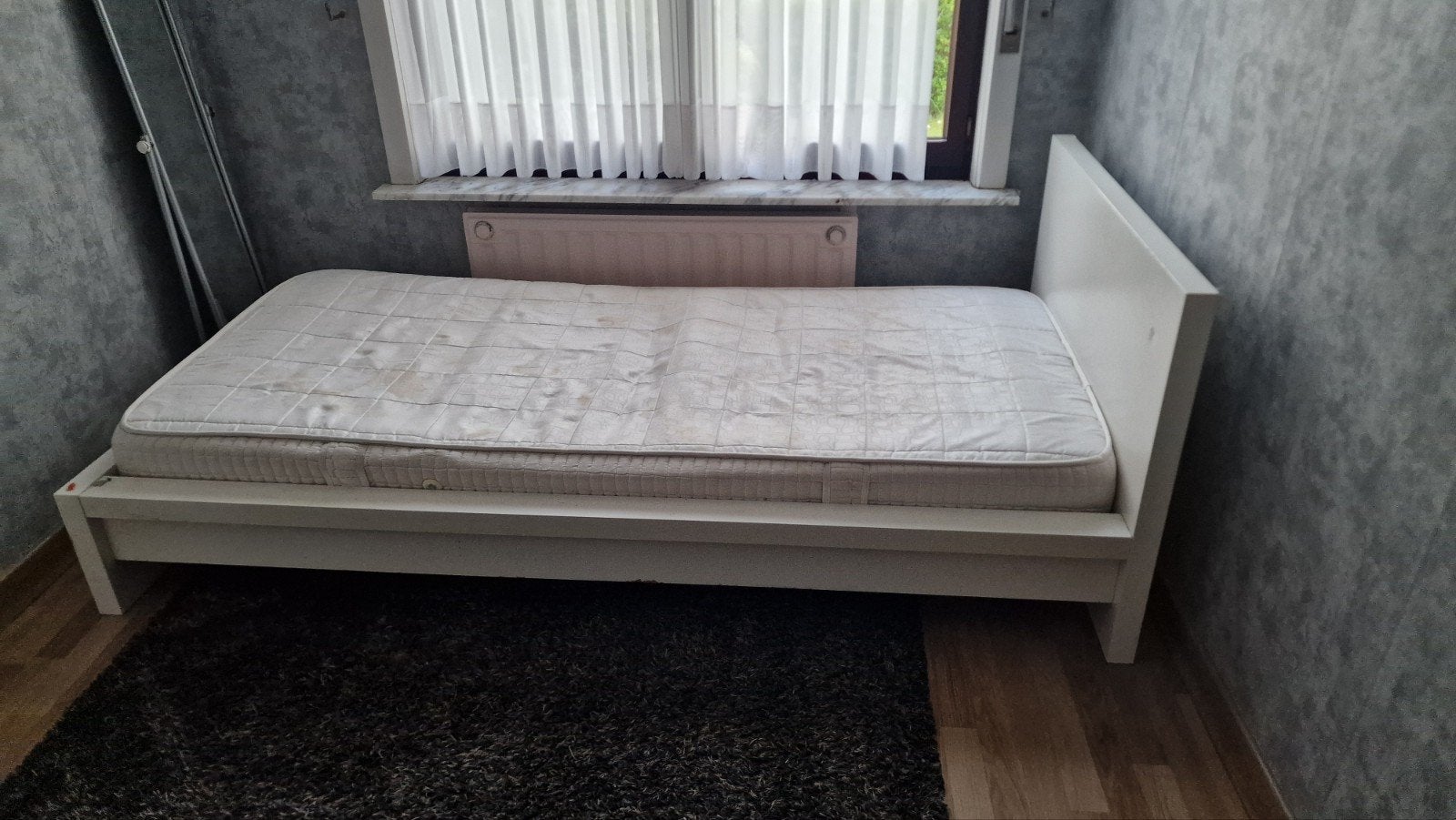 Eenpersoonsbed + matras, Enlèvement