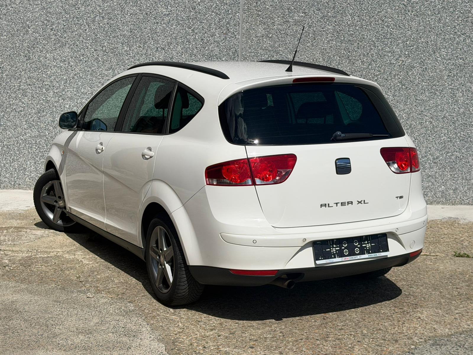 Seat Altea XL 1.2 TSI essence 2015 GARANTIE 12 Mois, Auto's, Seat, Euro 5, Monovolume, Altea XL, Wit