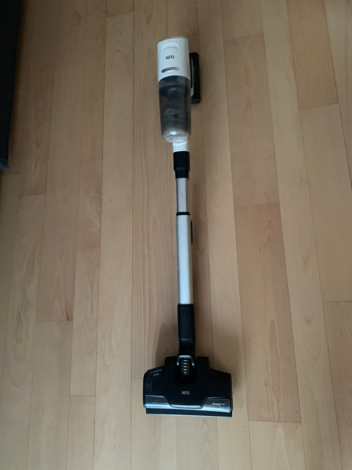 Aspirateur AEG, Electroménager, Enlèvement, Utilisé, Réservoir, AEG