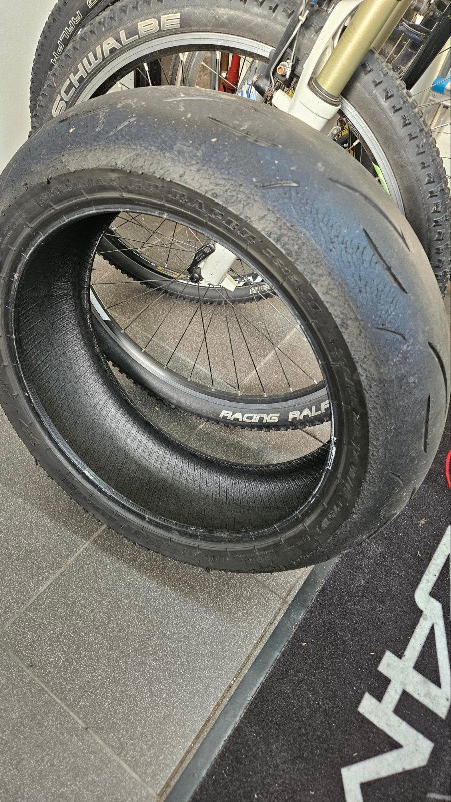 Dunlop D212 190/55 r17 d'occasion, Enlèvement ou Envoi