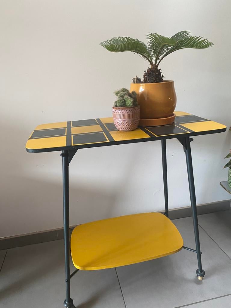 Vintage tv meubel / plantentafel / platenspeler / terrarium, Ophalen, Gebruikt
