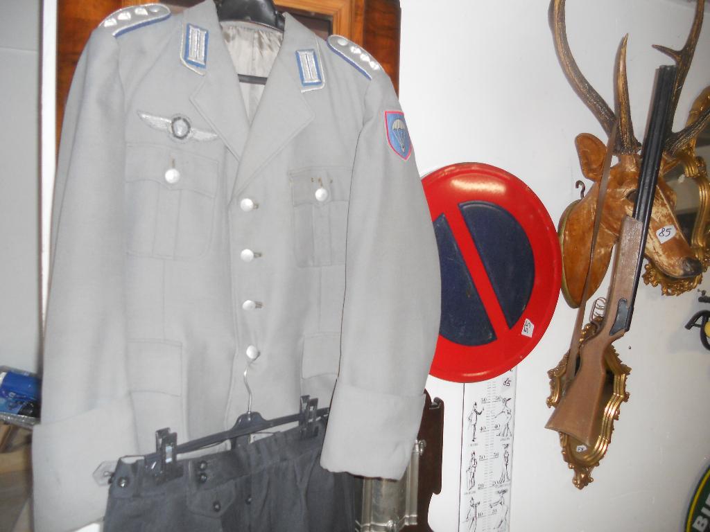 uniforme armée guerre pour connaisseur dans son jus 3, Collections, Enlèvement