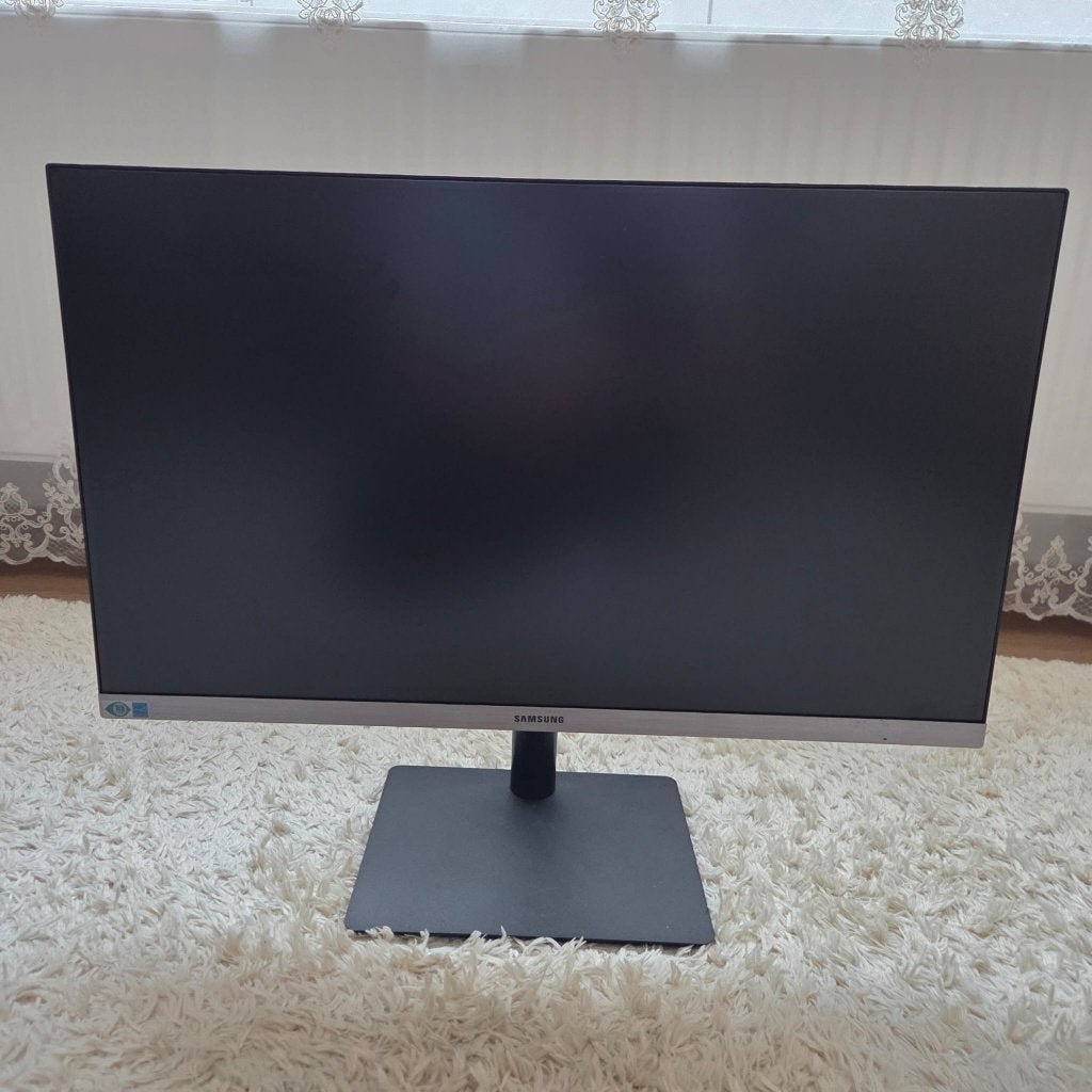 Samsung 24 inch, Ophalen, IPS, DisplayPort, In hoogte verstelbaar