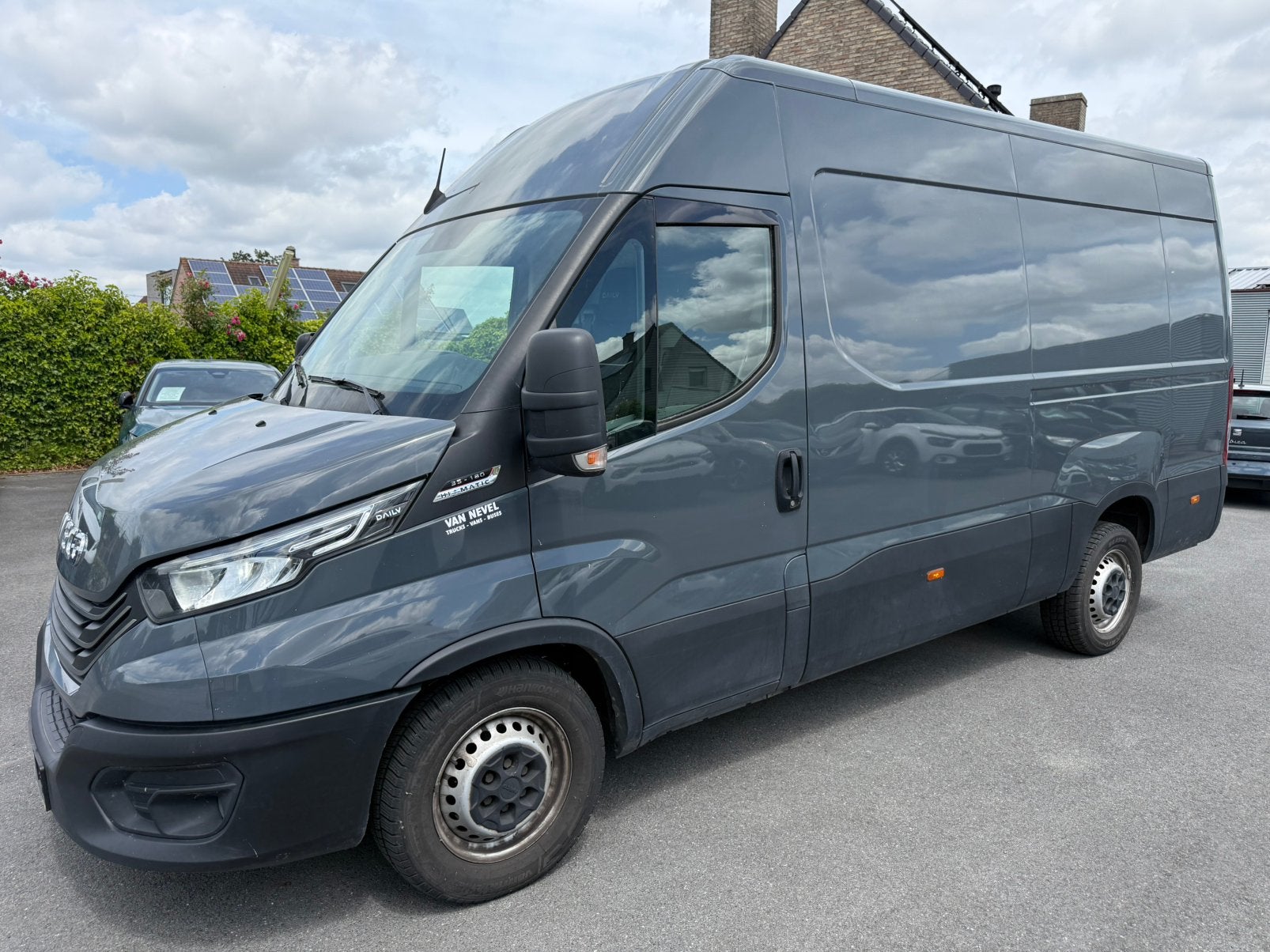 Iveco Daily 3.0/AUTOMATIC/10/2023/23.959 + TVA, Autos, Camionnettes & Utilitaires, Argent ou Gris, Achat, Euro 6, Entreprise