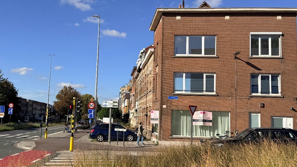 appartement d'une chambre dans un petit immeuble à vendre, Immo, Province d'Anvers, 262 kWh/m²/an, Jusqu'à 200 m², Appartement