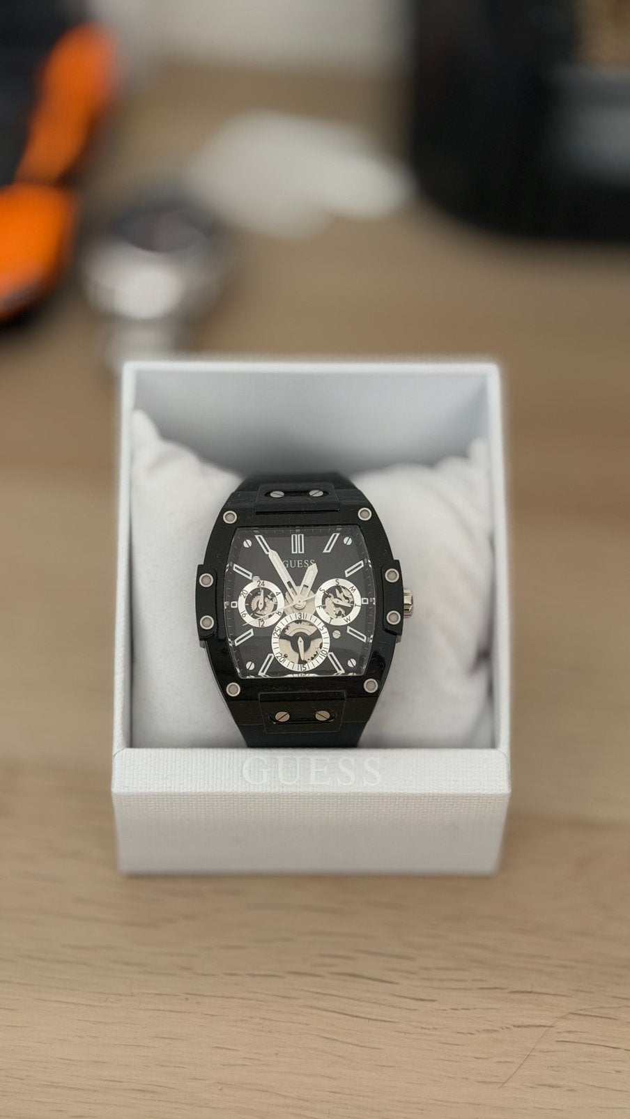Montre GUESS pour homme, Enlèvement, Comme neuf, Or, Or