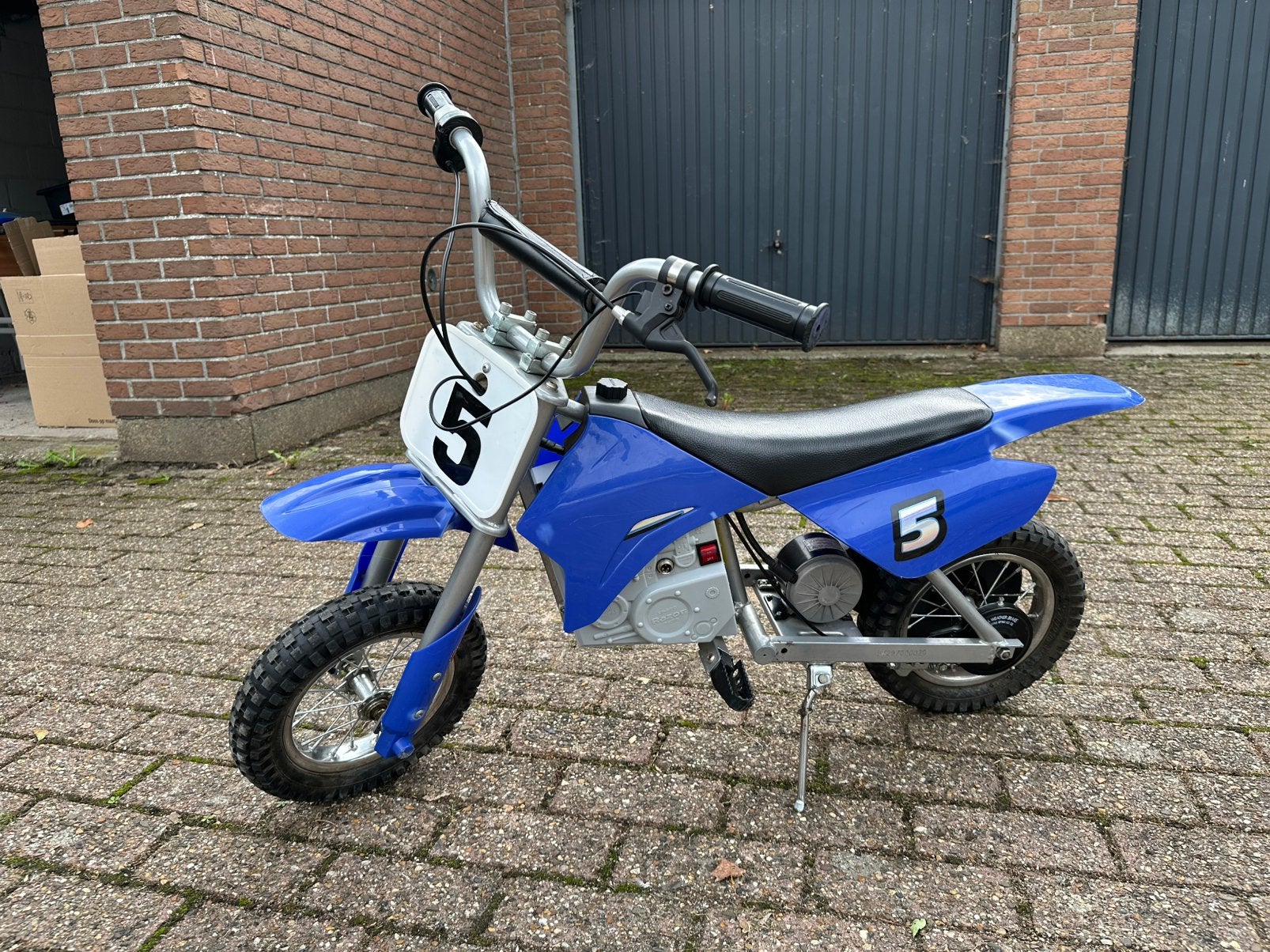 Kinder Crosser, Enlèvement, Comme neuf