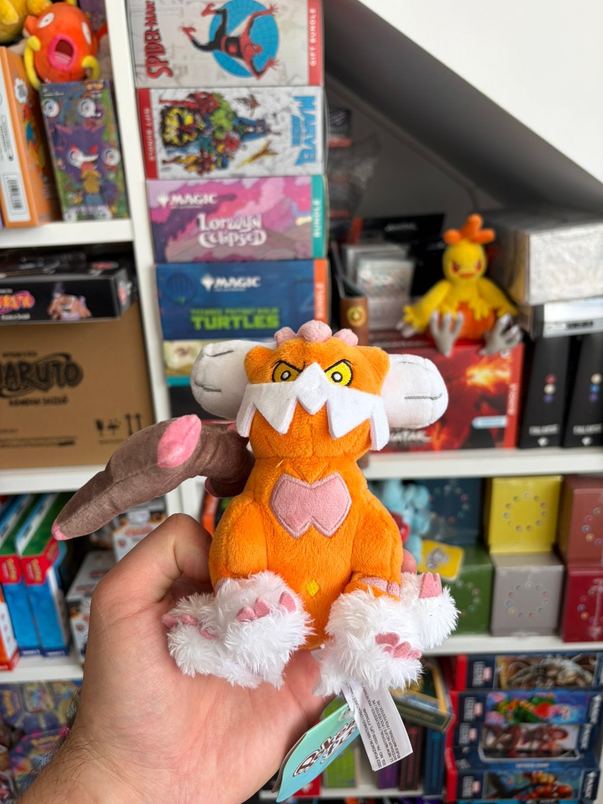 Pokémon Center Landorus Therian Form Plush – Pokémon Fit, Enfants & Bébés, Pokémon, Enlèvement ou Envoi, Comme neuf