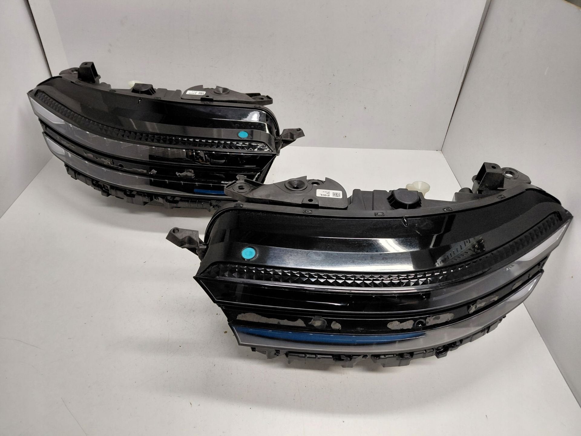 Genesis G90 Koplamp Links P9IL, Genesis Motor, LLC, Gebruikt, Info@genesis.com, Heolleung-ro 12
06797  Seoul