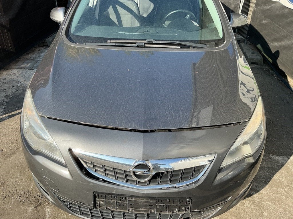 MOTORKAP Opel Astra J (PC6 / PD6 / PE6 / PF6), Gebruikt, Opel, Motorkap