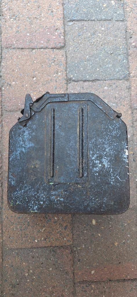 MG WH hoesje, Ophalen