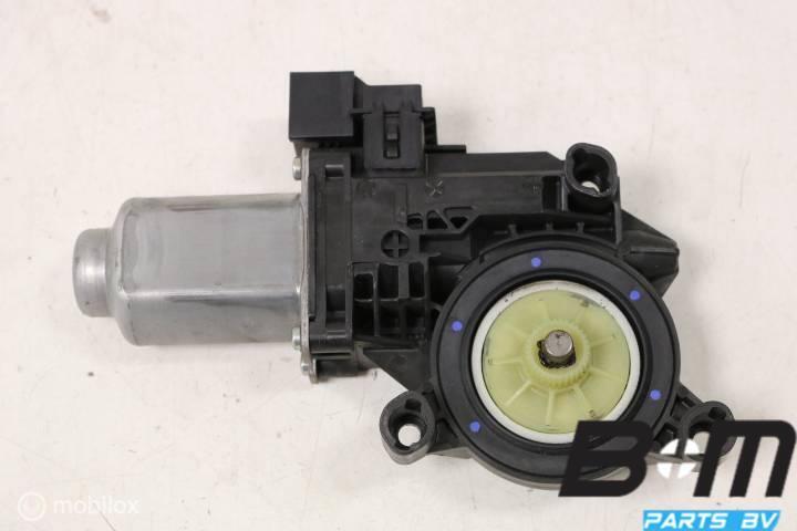 Raammotor rechts voor VW Transporter T5 GP 7E0959802M, Gebruikt