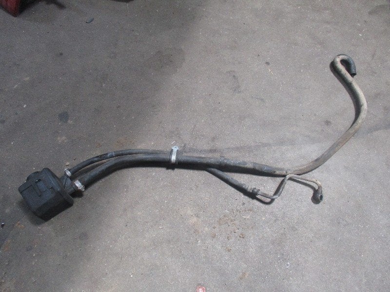 STUURBEKRACHTIGINGSLEIDING Volvo 940 II (01-1990/10-1998), Gebruikt, Info@volvocars.com, Volvo, Volvo Car Germany GmbH