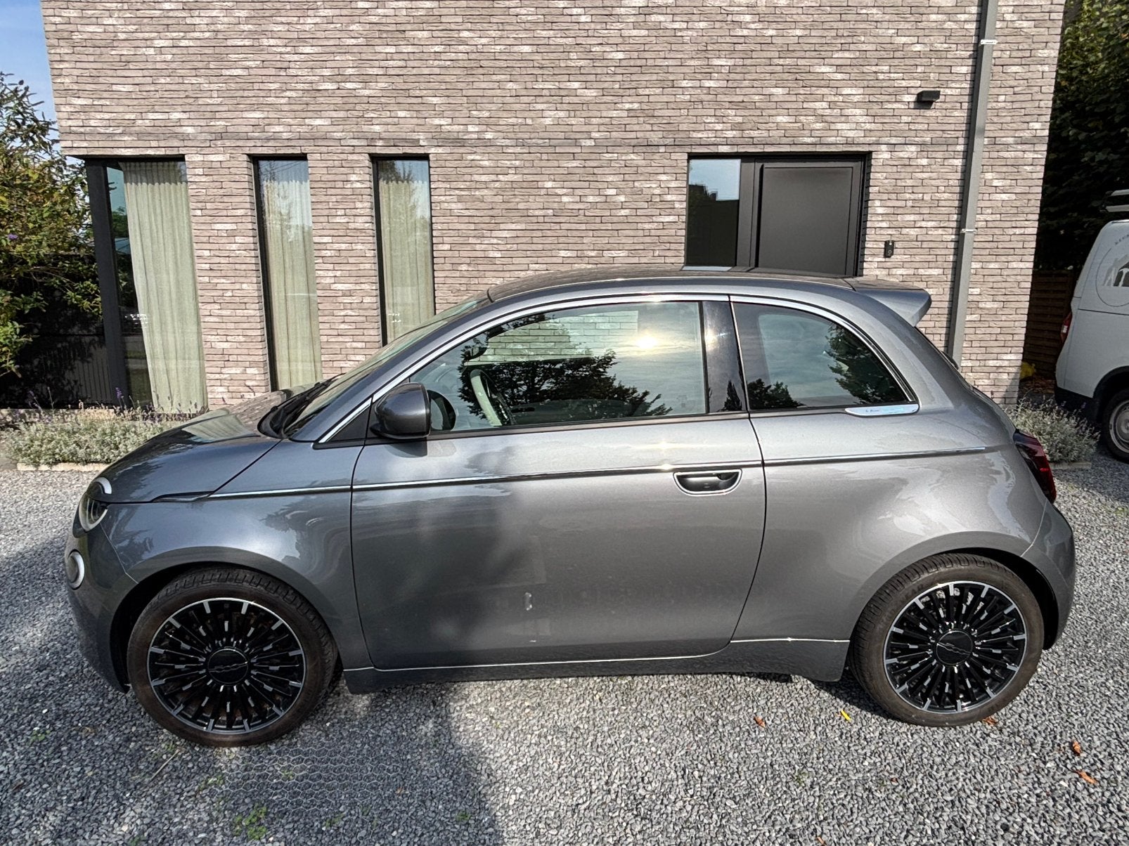 Fiat 500E “la prima by bocelli”, Autos, Cuir, Argent ou Gris, Achat, Beige