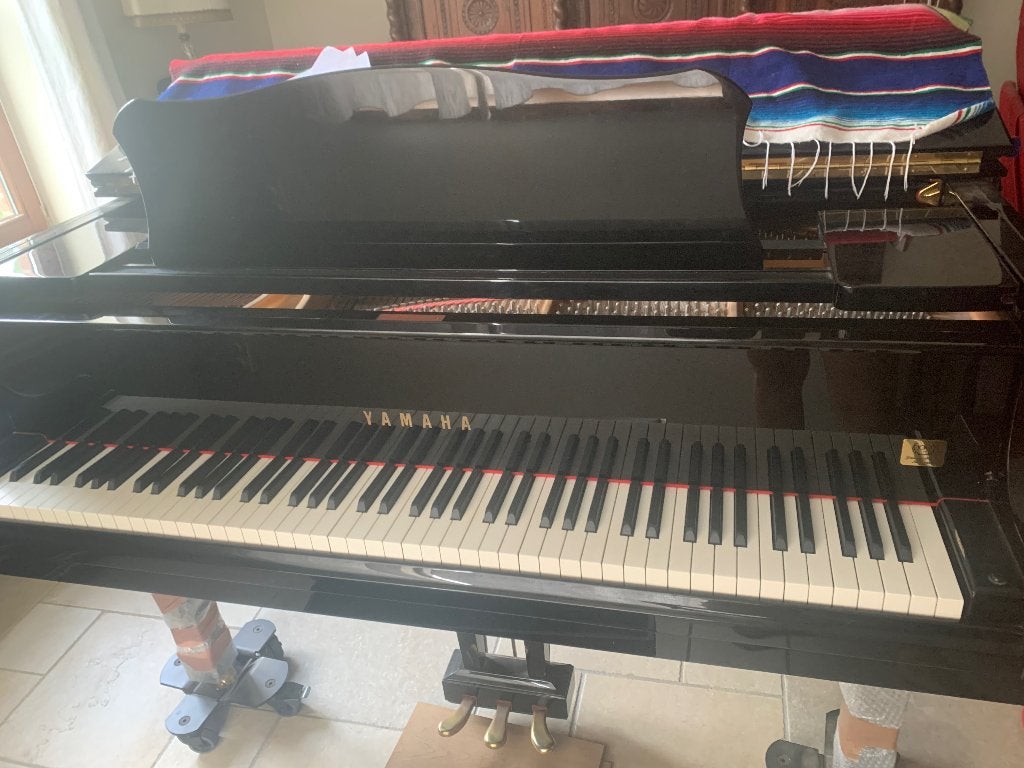 Piano à queue Yamaha C3, Brillant, Comme neuf, Enlèvement, À queue