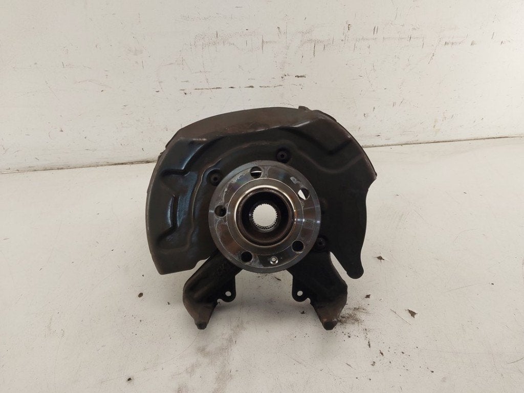 FUSEE AVANT GAUCHE Volkswagen Polo VI (AW1), Volkswagen, Volkswagen AG, Utilisé, Kundenbetreuung@volkswagen.de