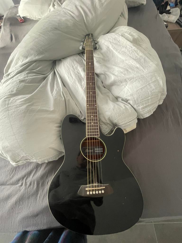Guitare Ibanez, Musique & Instruments, Enlèvement, Utilisé, Guitare Western ou Guitare Folk, Avec capteur (piezo)