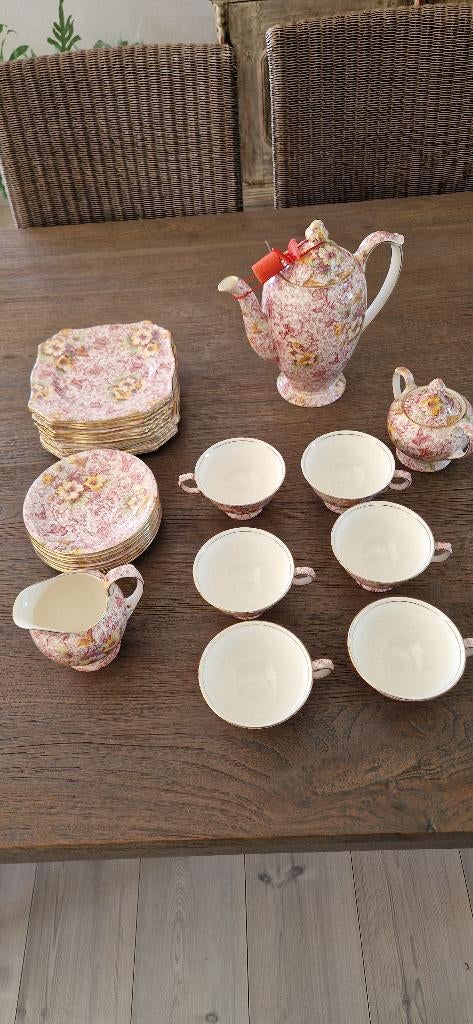 Theeservies, Ophalen