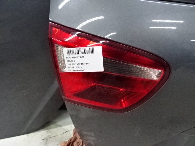 ACHTERLICHT LINKS ACHTERKLEP Seat Ibiza ST (6J8), Gebruikt, Seat