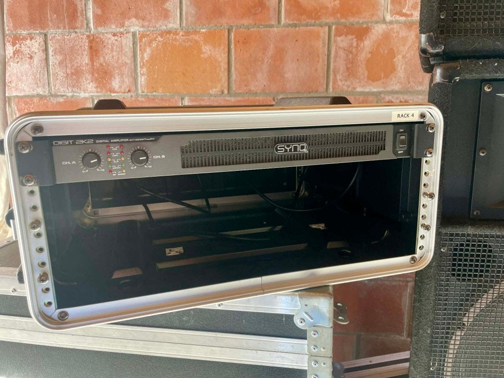synq 2k2, Ophalen of Verzenden, Zo goed als nieuw, 1000 watt of meer, P.A.