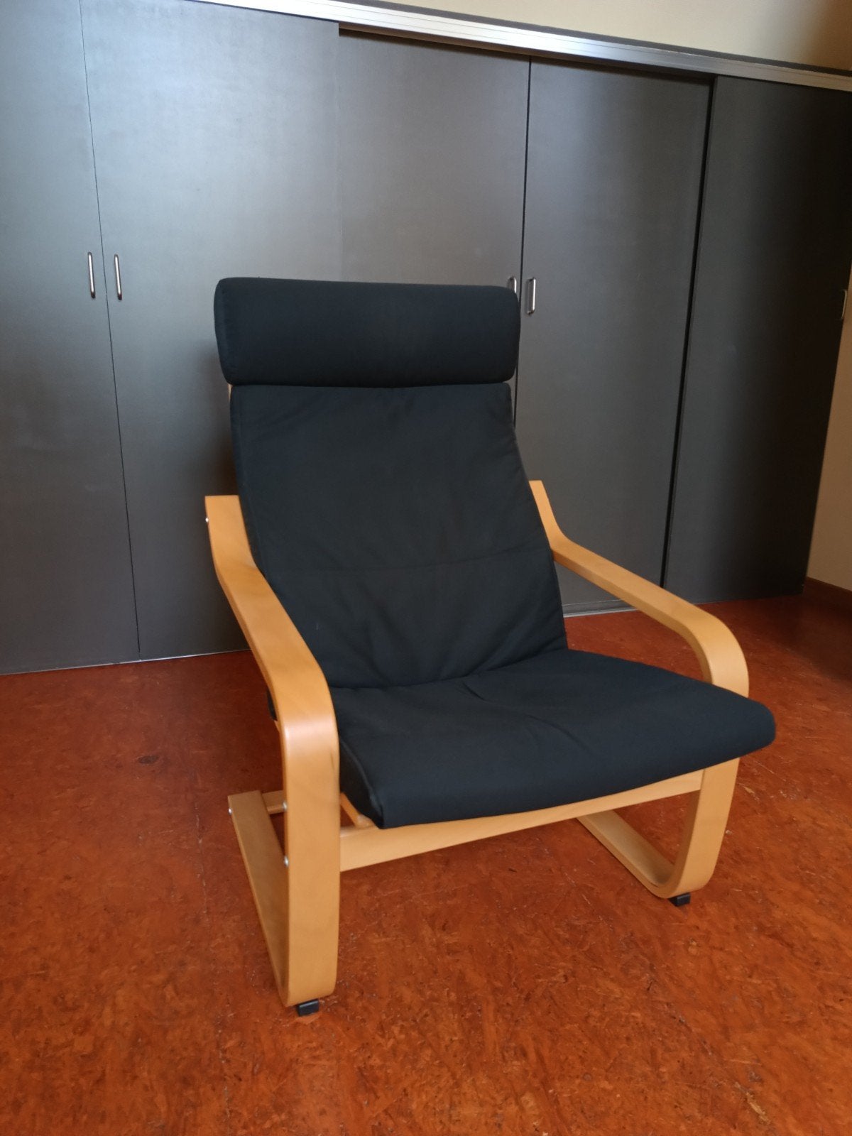 Mooie IKEA poang fauteuil met voetenbank, Huis en Inrichting, Ophalen, Zo goed als nieuw