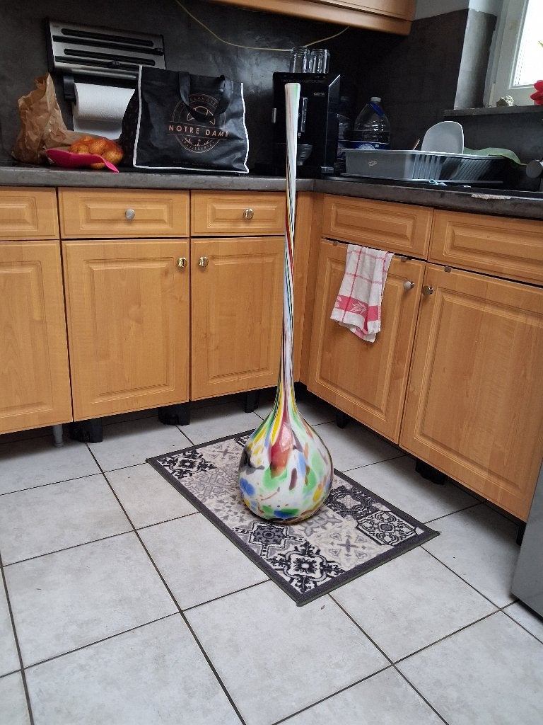 Vase murano, Enlèvement