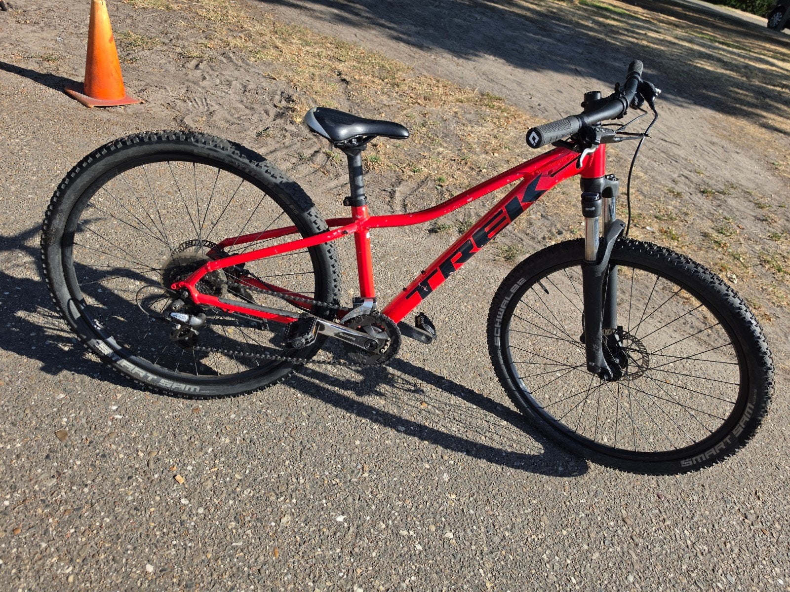 Trek Marlin 6 XS 27.5 inch
hydraulische schijfremmen
16 shim, Ophalen, Trek
