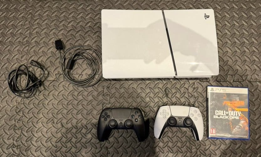 Edition disque PS5 en parfait état., Consoles de jeu & Jeux vidéo, Consoles de jeu | Sony PlayStation 5, Comme neuf, Playstation 5