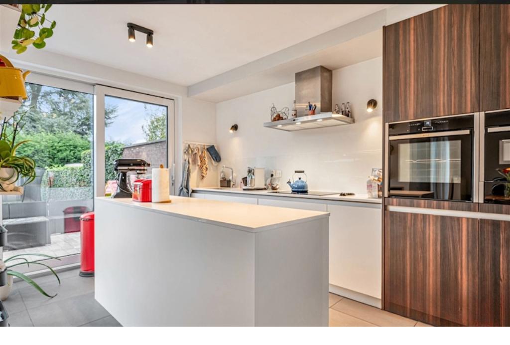 Volledige keuken inclusief NEF toestellen (geen vaatwasser), Ophalen, Wit, Dubbelwandige keuken, Zo goed als nieuw