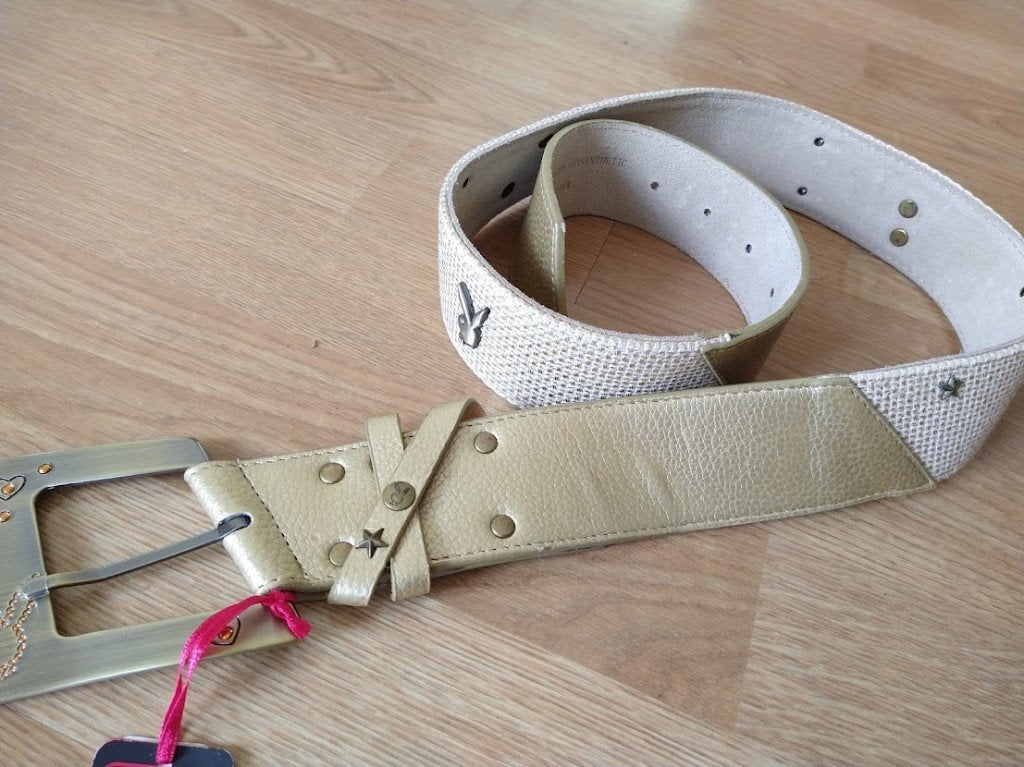 Nieuwe goudkleurige riem van Playboy, Enlèvement ou Envoi, Neuf