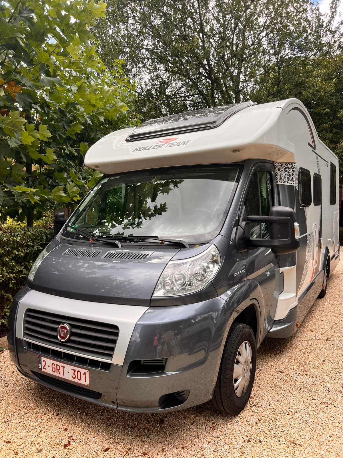 Mooie mobilhome roller team T-line XL M, Caravans en Kamperen, Mobilhomes, Overige merken, Ringverwarming, Fiat, 7 tot 8 meter