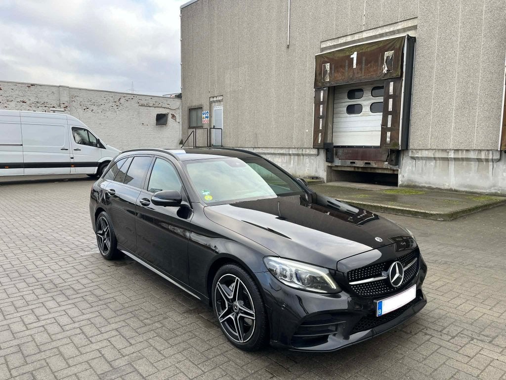 Mercedes - Benz c 200d Facelift 9G-tronic AMG packet, Auto's, Mercedes-Benz, 4 deurs, Achterwielaandrijving, 4 cilinders, Zwart