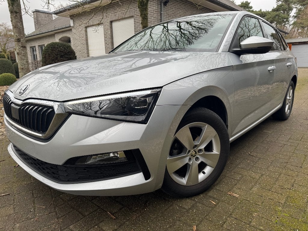 Skoda Scala, Autos, Skoda, Argent ou Gris, Euro 6, Entreprise, USB