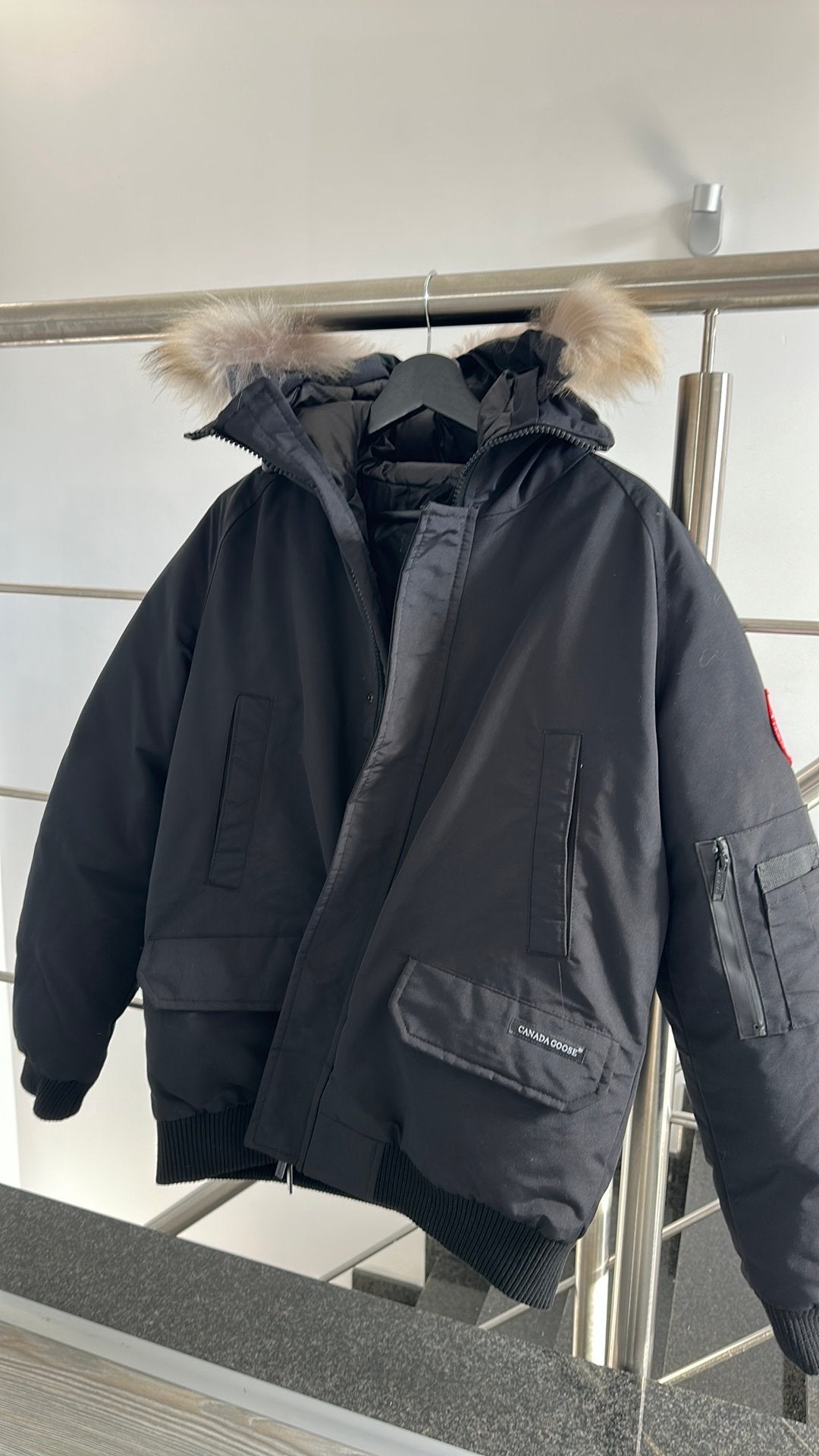 Canada goose, Ophalen, Zo goed als nieuw