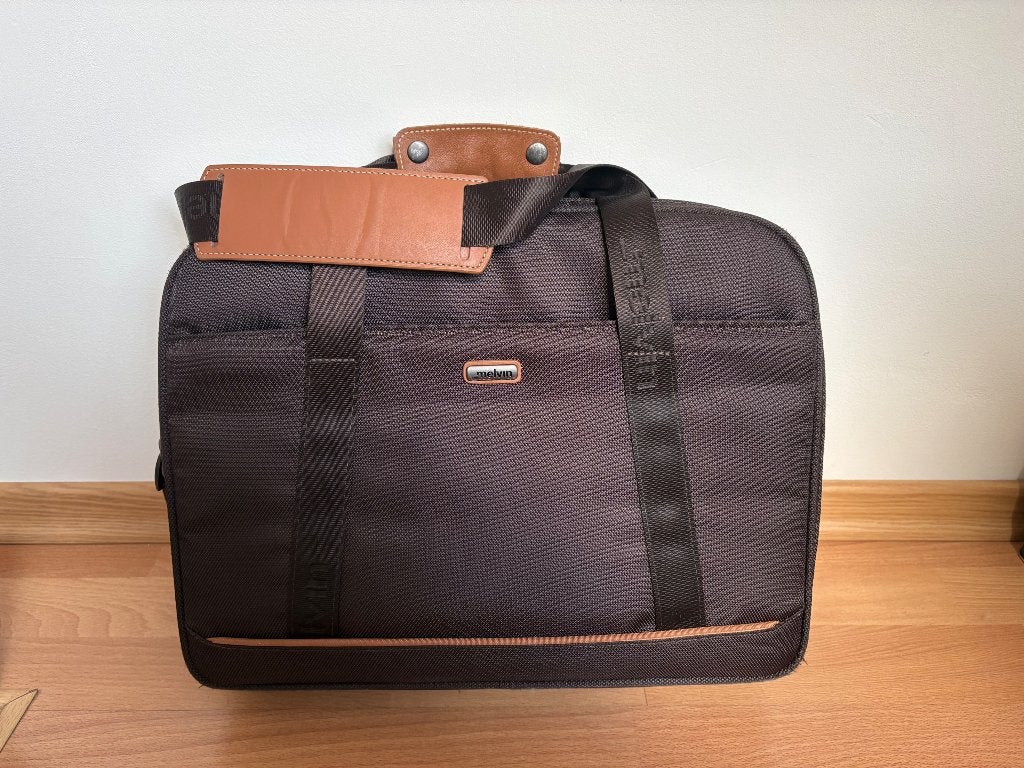 Melvin laptop tas, Computers en Software, Ophalen, Zo goed als nieuw, Handvat