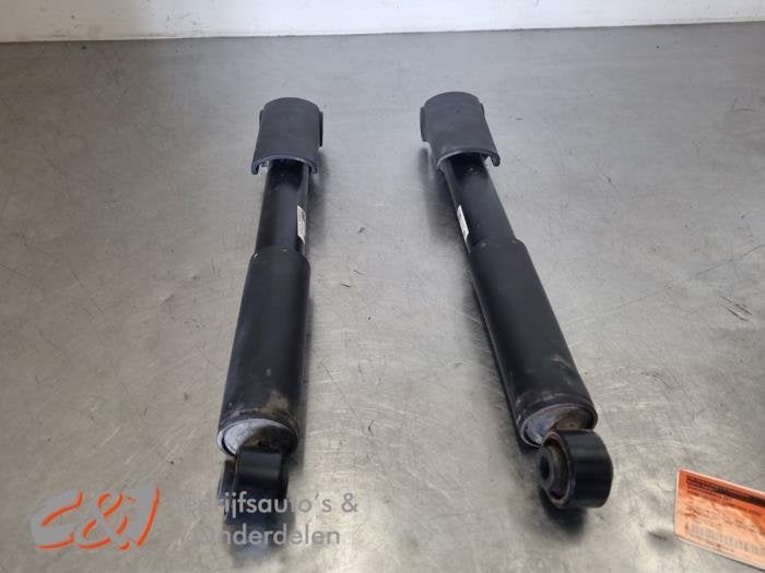 Kit amortisseur d'un Ford Transit Connect, Autos : Pièces & Accessoires, -, 3 mois de garantie, -, -